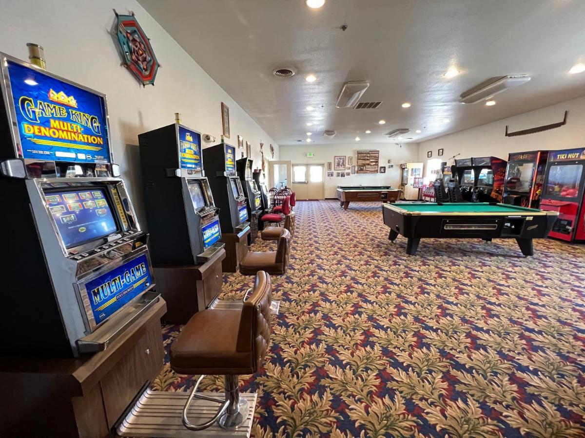 Border Inn Casino Baker Bagian luar foto